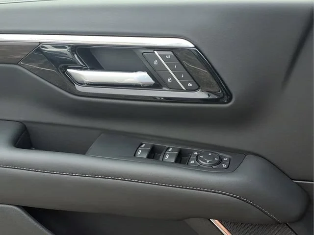 New 2026 Sterling Gray Metallic Chevrolet LT image 14