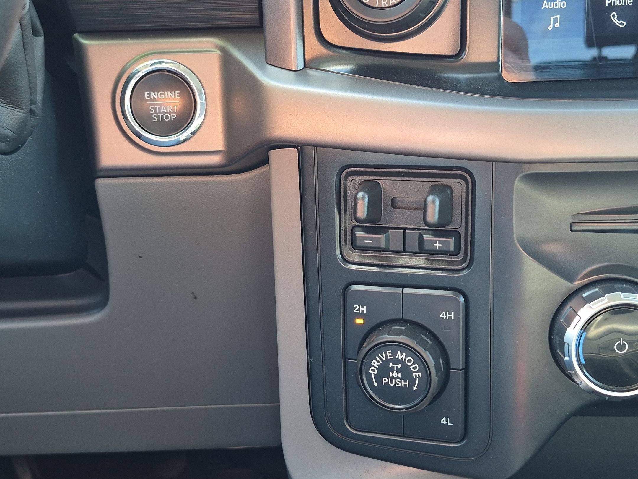 Used 2024 White Ford XLT image 19