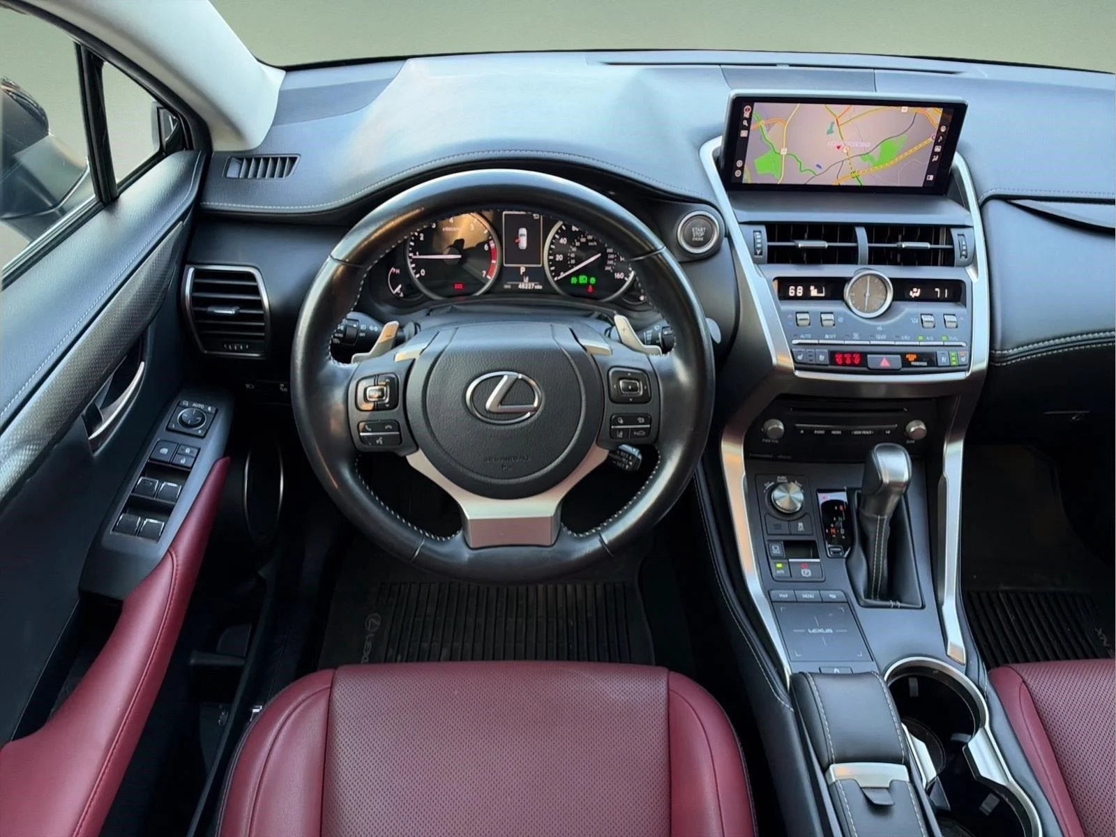 Used 2021  LEXUS  image 16