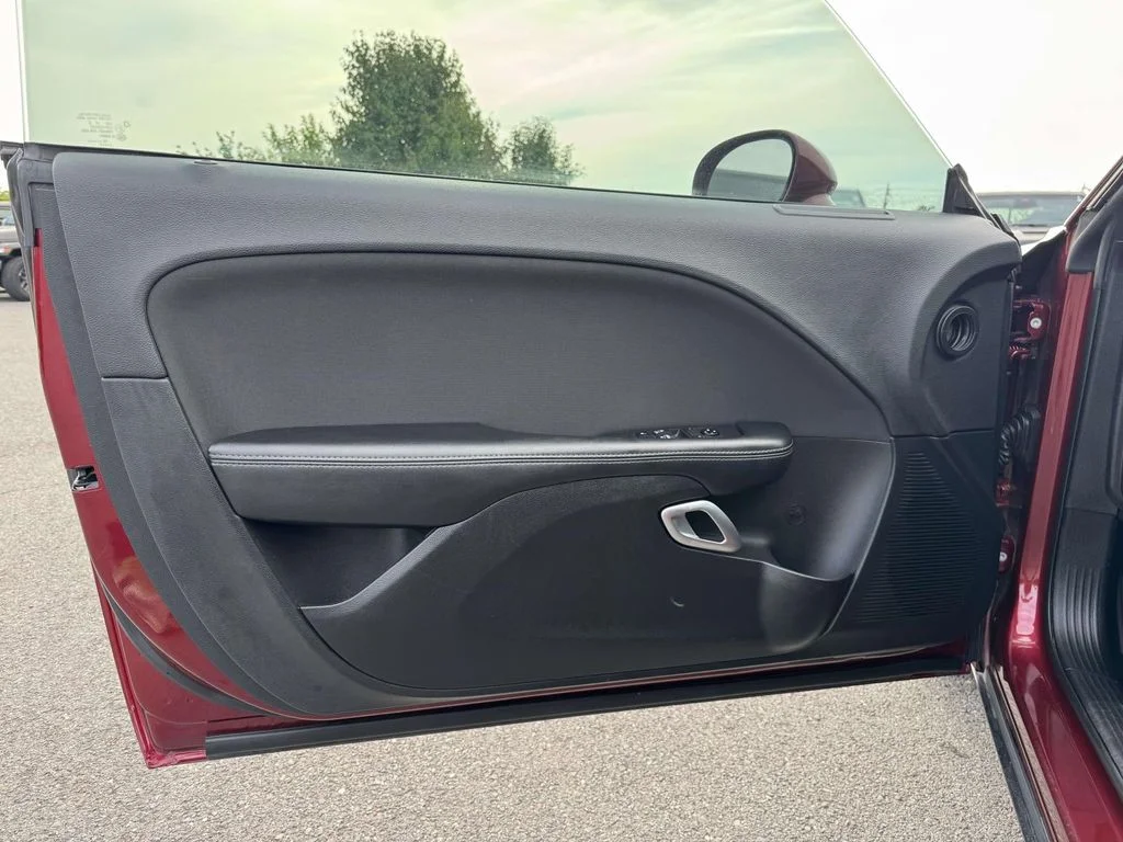 Used 2019 Red Dodge SXT image 25
