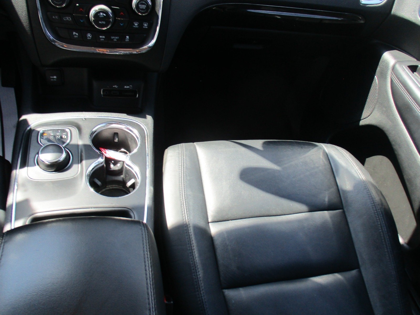 Used 2016 SILVER Dodge Limited image 21