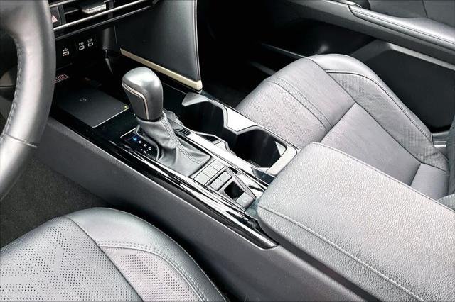 Certified Used 2025 RESERVOIR BLUE Toyota  image 16