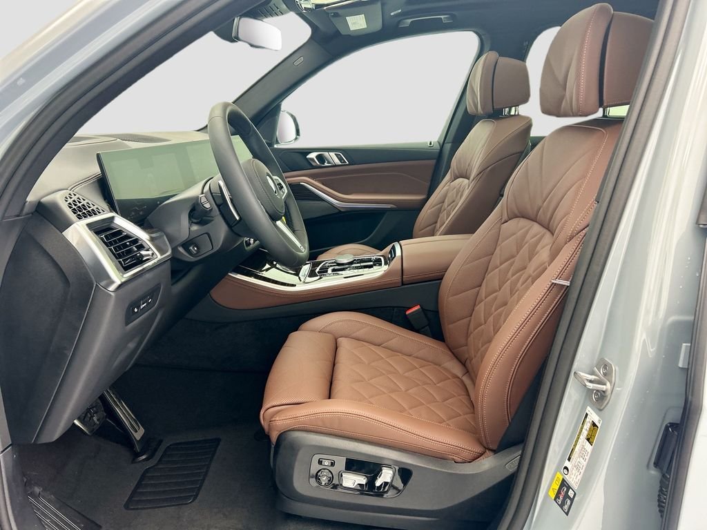 New 2026 Gray Metallic BMW xDrive50e image 18