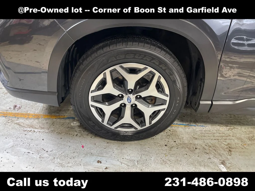 Used 2019 Gray Subaru Premium image 11