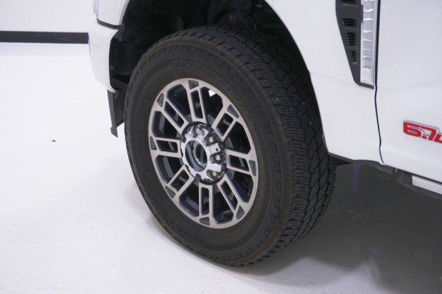 Used 2024 STAR WHITE METALLIC TRI-COAT Ford Limited image 12