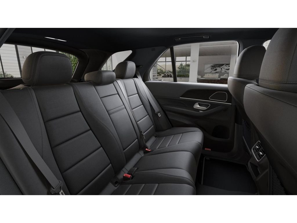 Certified Used 2025 Black Mercedes-Benz GLE 350 4MATIC® image 5