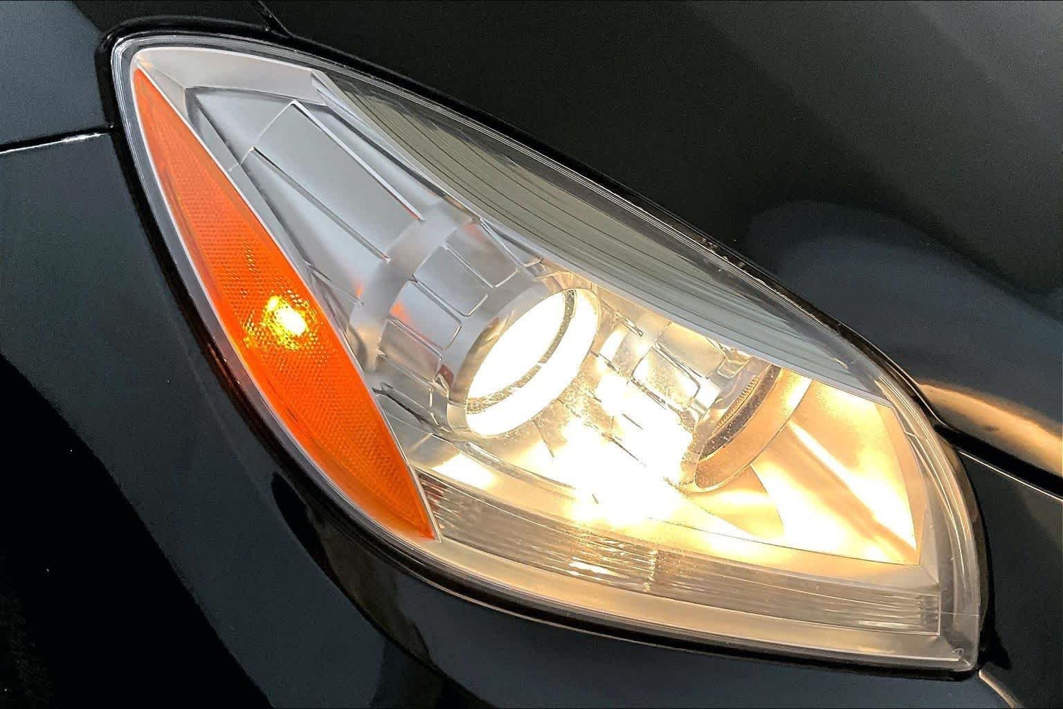 Used 2014 Black Mercedes-Benz ML 350 image 27