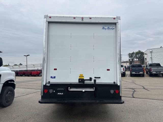 New 2025 Summit White Chevrolet 1WT image 5