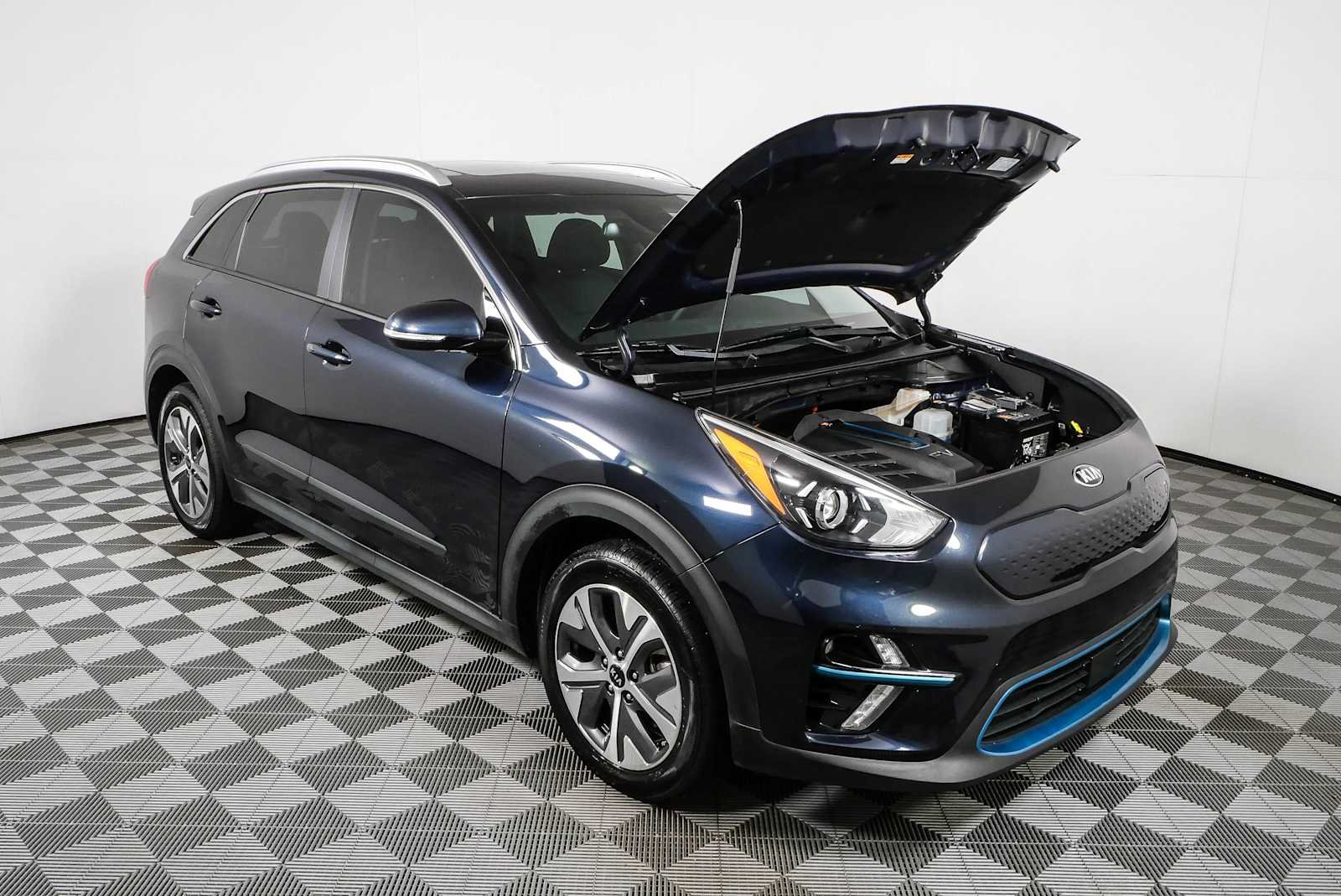 Used 2020 Gravity Blue Kia EX Premium image 35