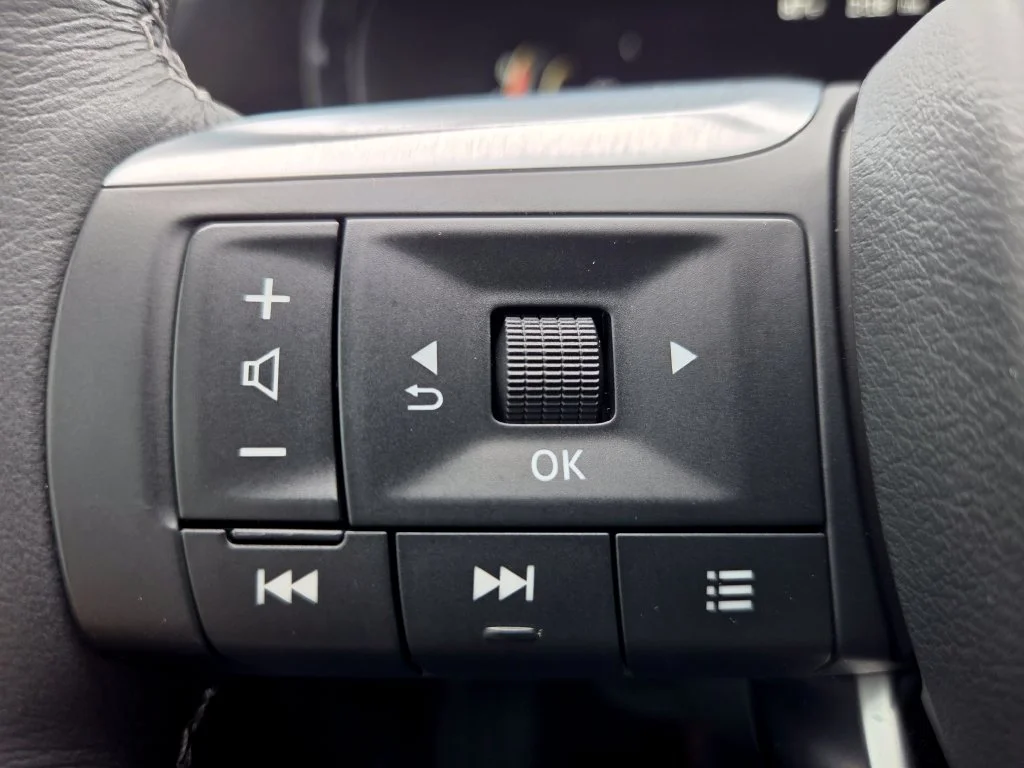 Used 2026 Black INFINITI SPORT image 38