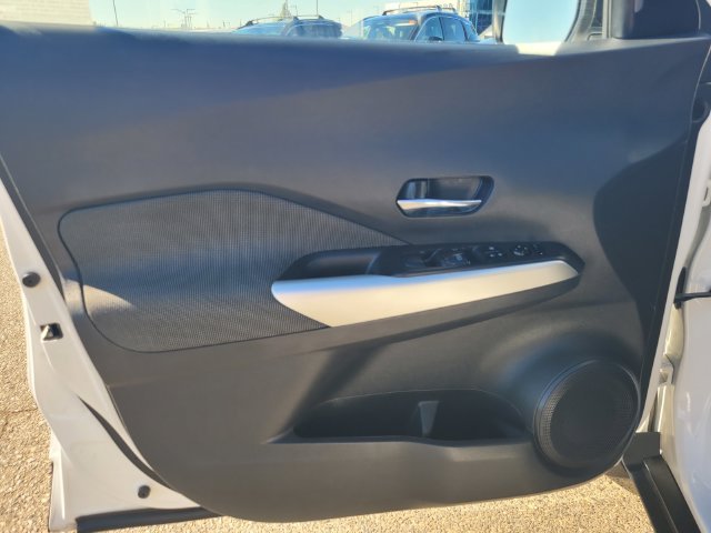 Used 2018 White Nissan SV image 18