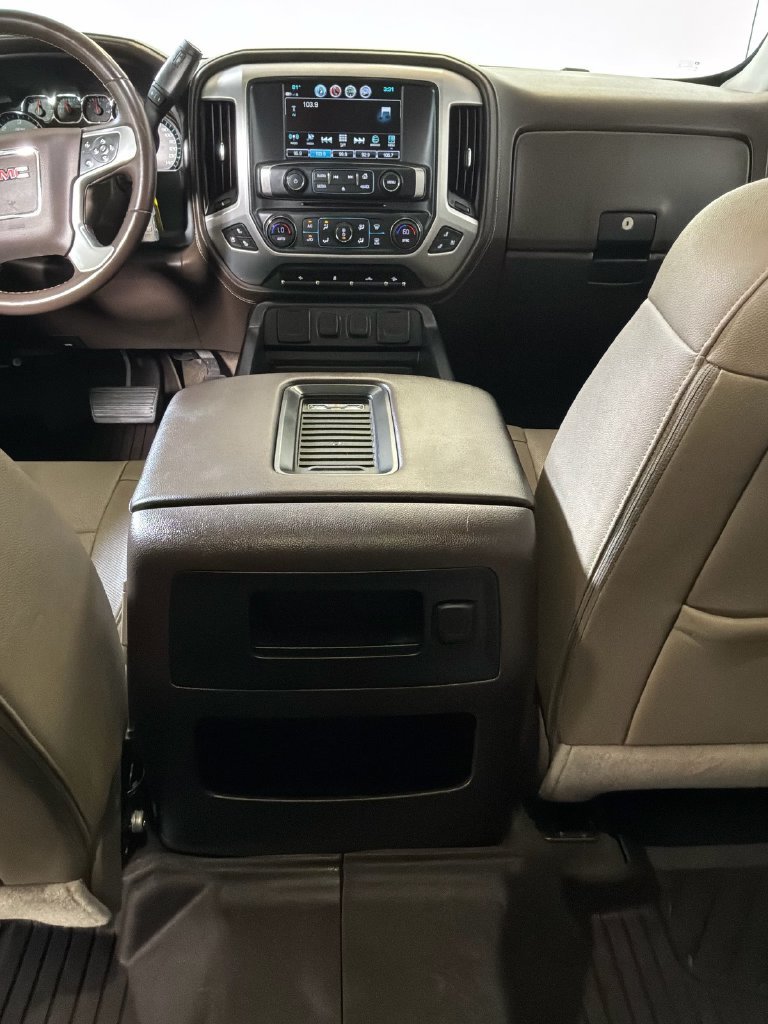 Used 2017 White GMC SLT image 31