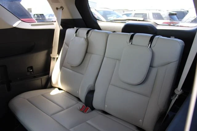 Used 2021 White Ford Platinum image 17