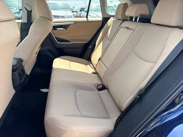 Used 2019  Toyota XLE image 20