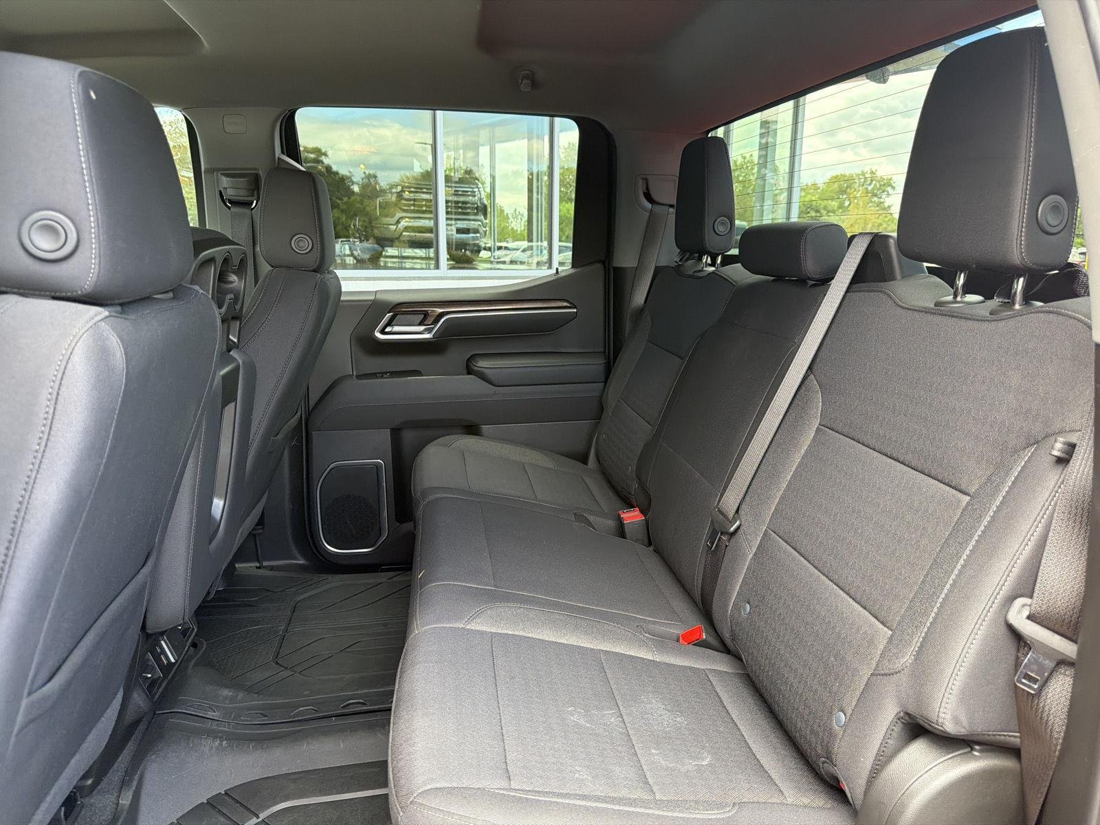 2025 Chevrolet Silverado 1500 LT - Photo 36