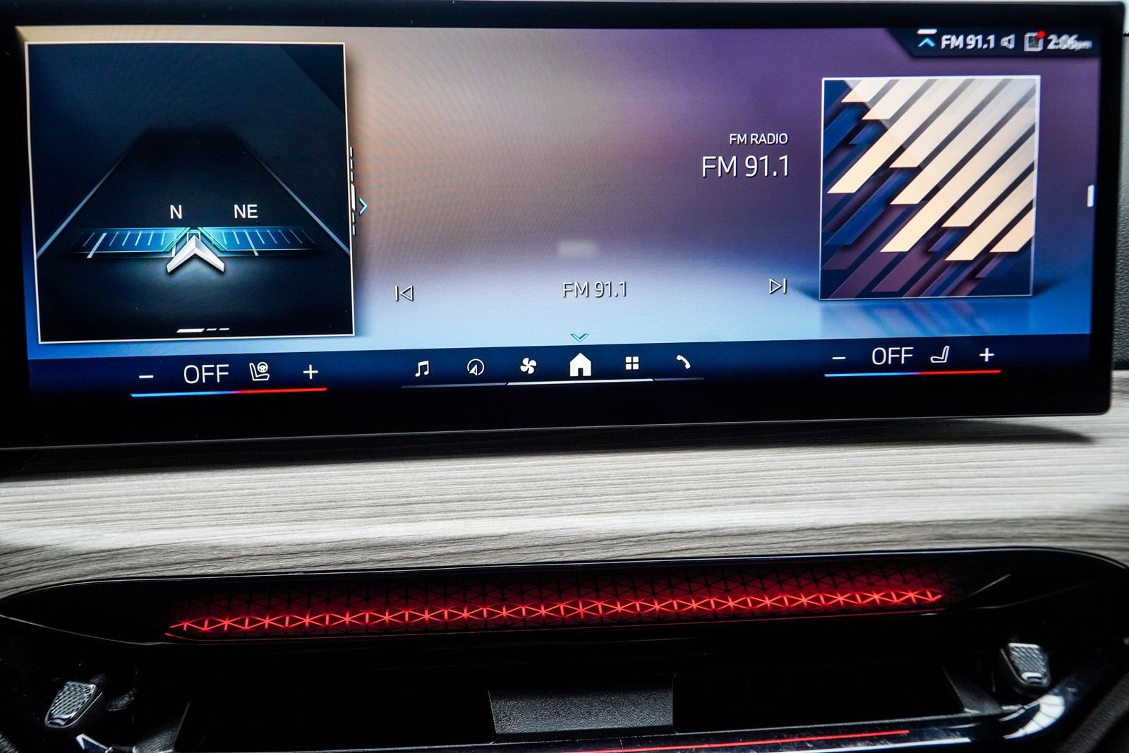 Used 2025 Black BMW 330i xDrive image 23