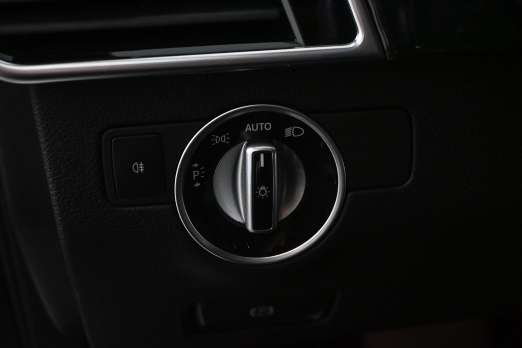 Used 2018  Mercedes-Benz GLE 350 image 9