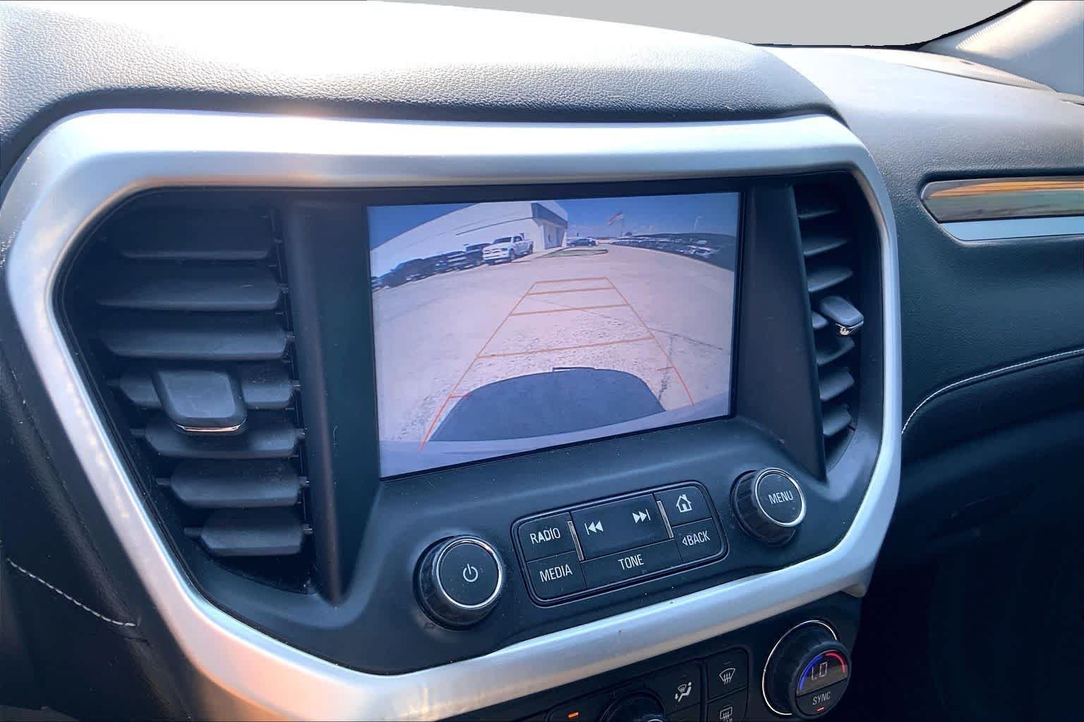 Used 2019 Summit White GMC SLE image 27