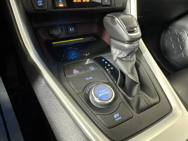 Used 2019 Black Toyota Limited image 17