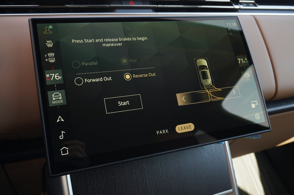 New 2026 Carpathian Grey Land Rover SE image 20