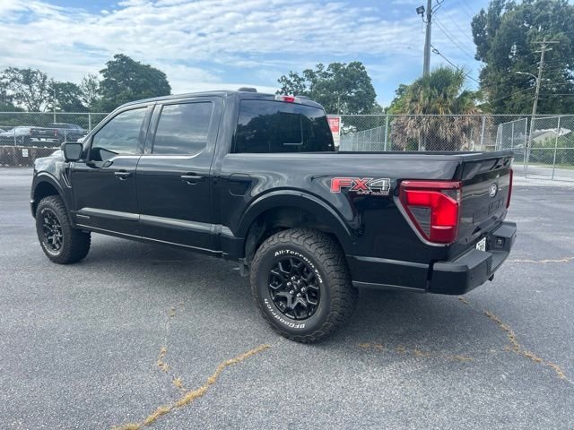 Used 2025 Black Ford XLT image 3