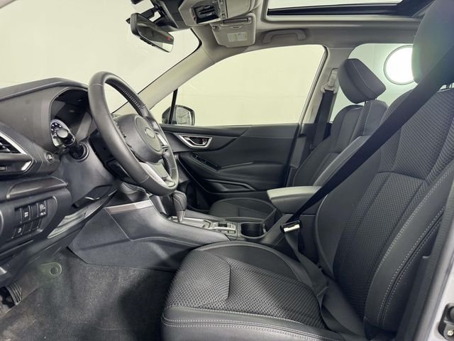 Used 2023 Ice Silver Metallic Subaru Premium image 4