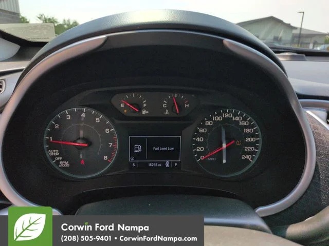 Used 2024 Summit White Chevrolet  image 15