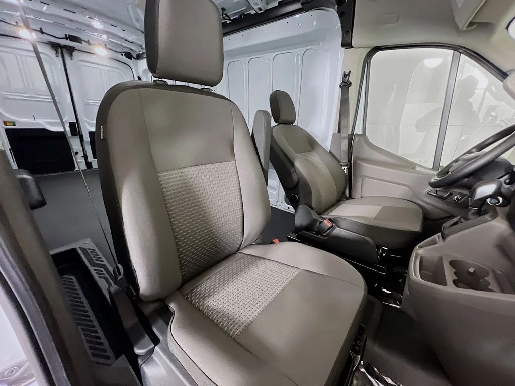New 2026 Oxford White Ford Base image 16