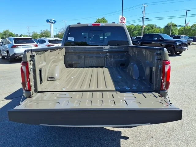 New 2026 Marsh Gray Ford Lariat image 27