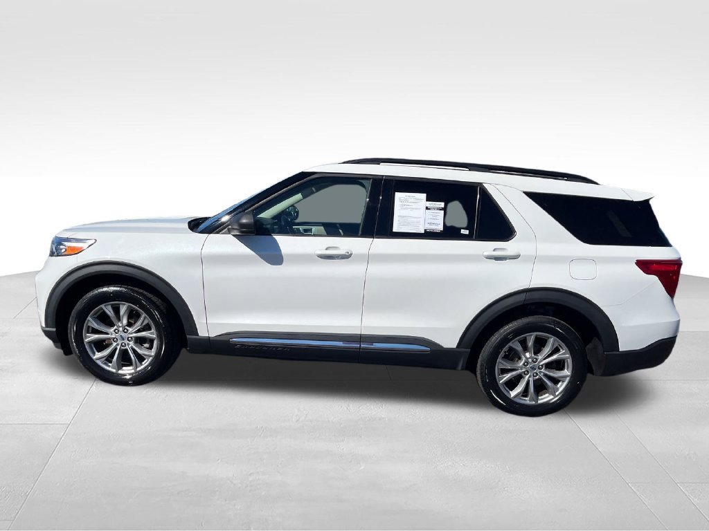 Used 2023 White Ford XLT image 2