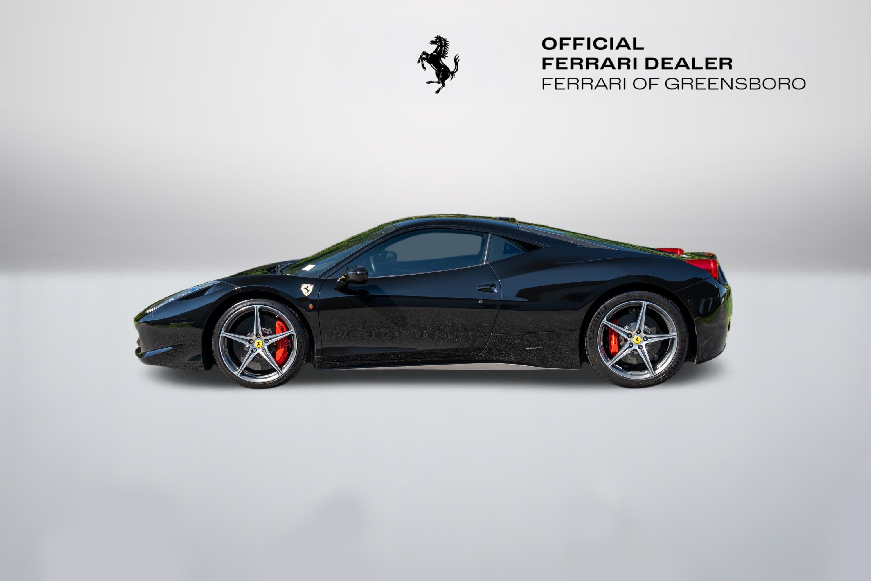 Used 2010 Nero Ferrari  image 3