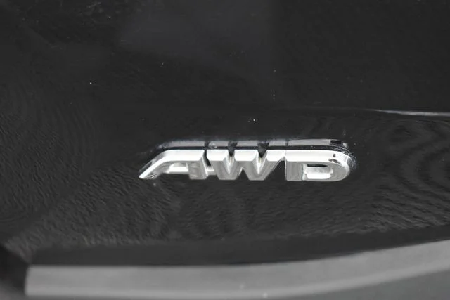 Used 2022 Black Toyota XLE image 13