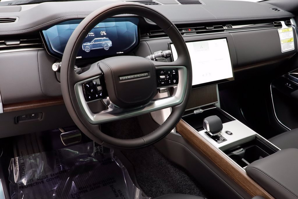New 2025 Fuji White LAND ROVER SE PHEV image 8