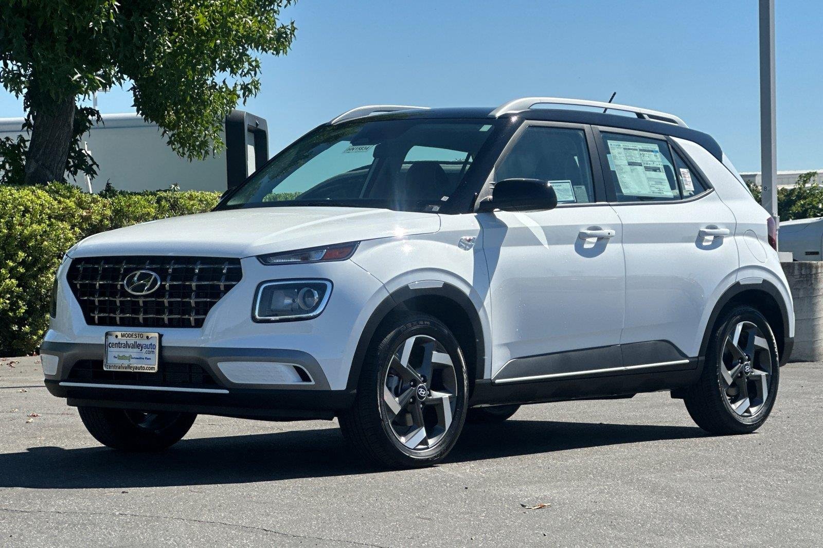 New 2026 Lunar White w/Black Roof Hyundai SEL w/Two-Tone Roof image 36