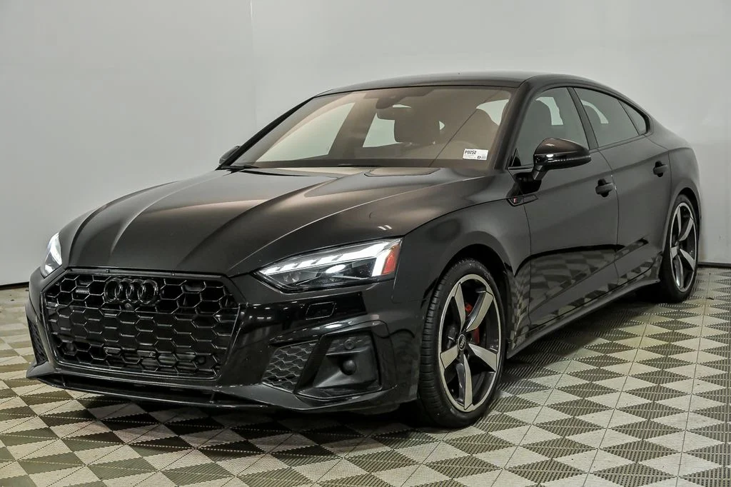 Used 2023 Black Audi 45 S line Prestige image 5
