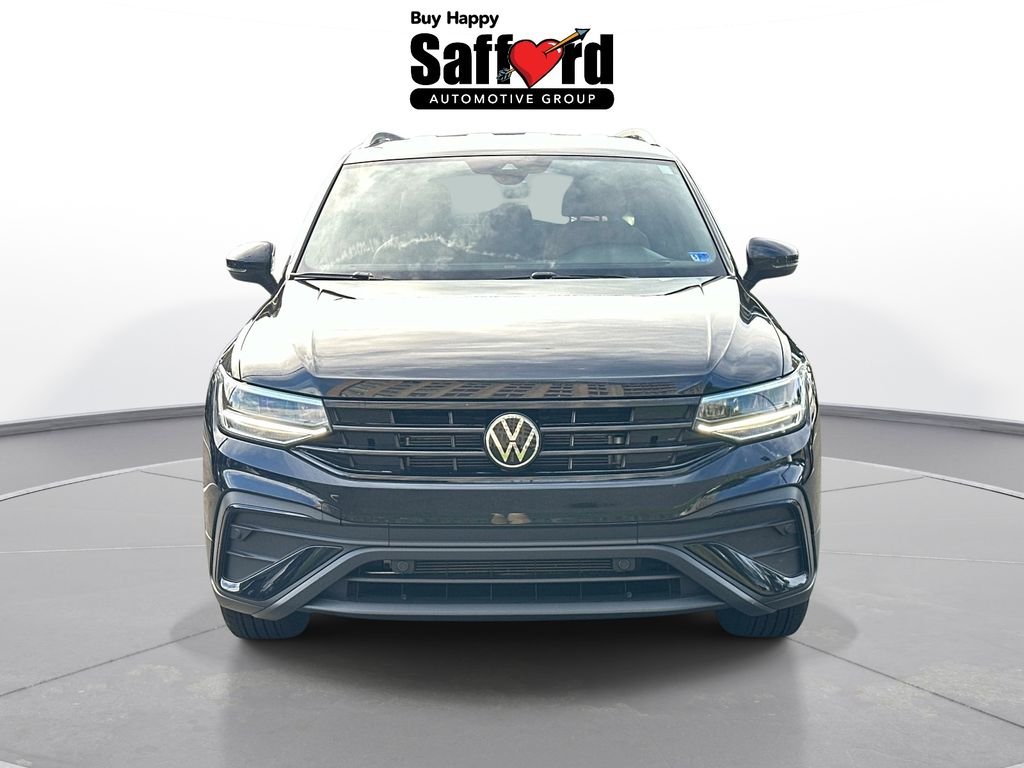 Used 2024 Black Volkswagen 2.0T SE image 7