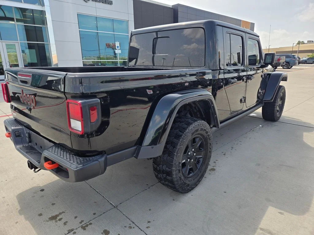 Used 2022 Black Jeep Mojave image 3