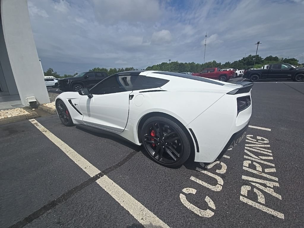 Used 2016 White Chevrolet Stingray Z51 image 10