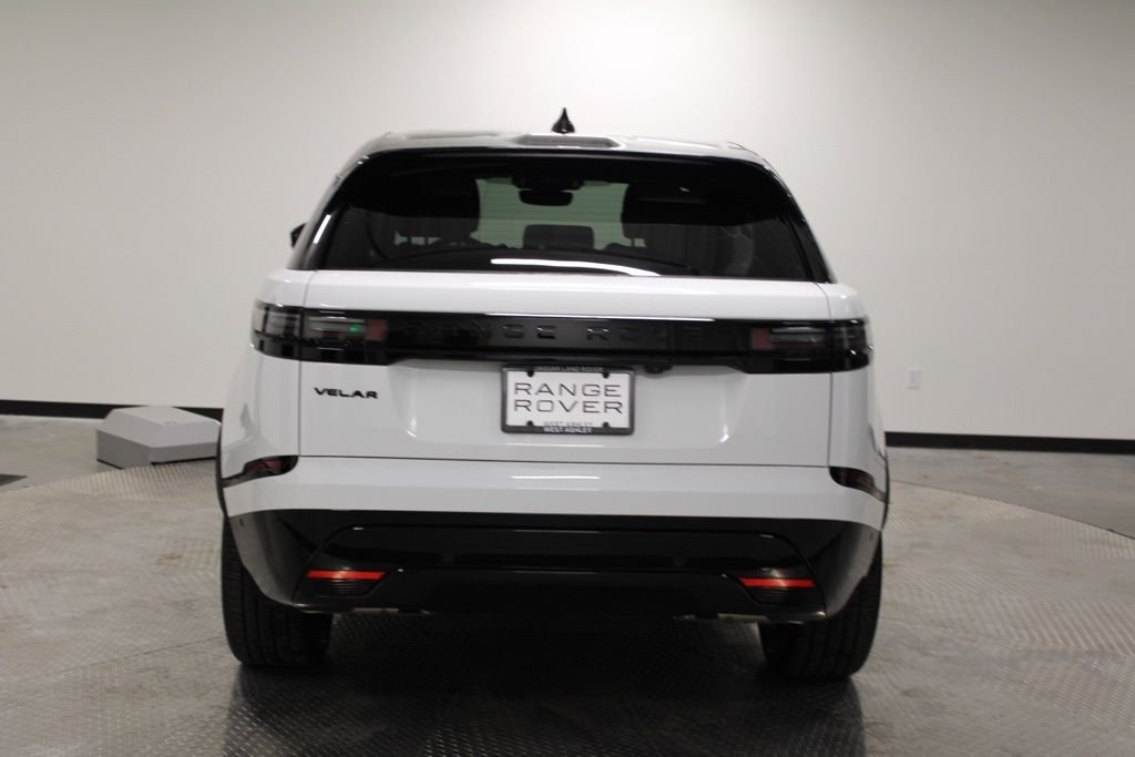 Used 2026 Fuji White Land Rover Dynamic SE image 6