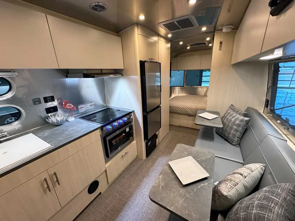 New 2026 SILVER AIRSTREAM  image 11