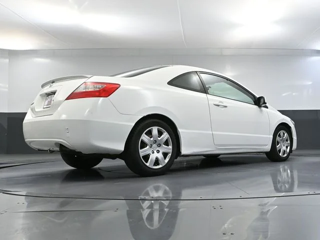 Used 2009 White Honda LX image 40