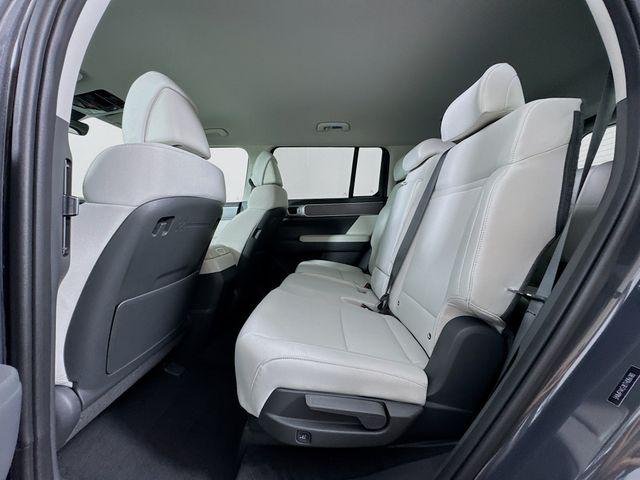 New 2026 Gray Hyundai SE image 35