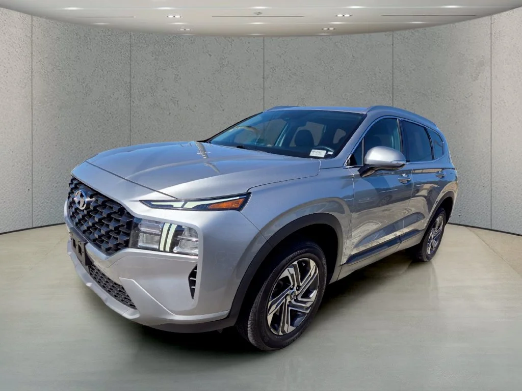 Used 2023 Silver Hyundai SEL image 9
