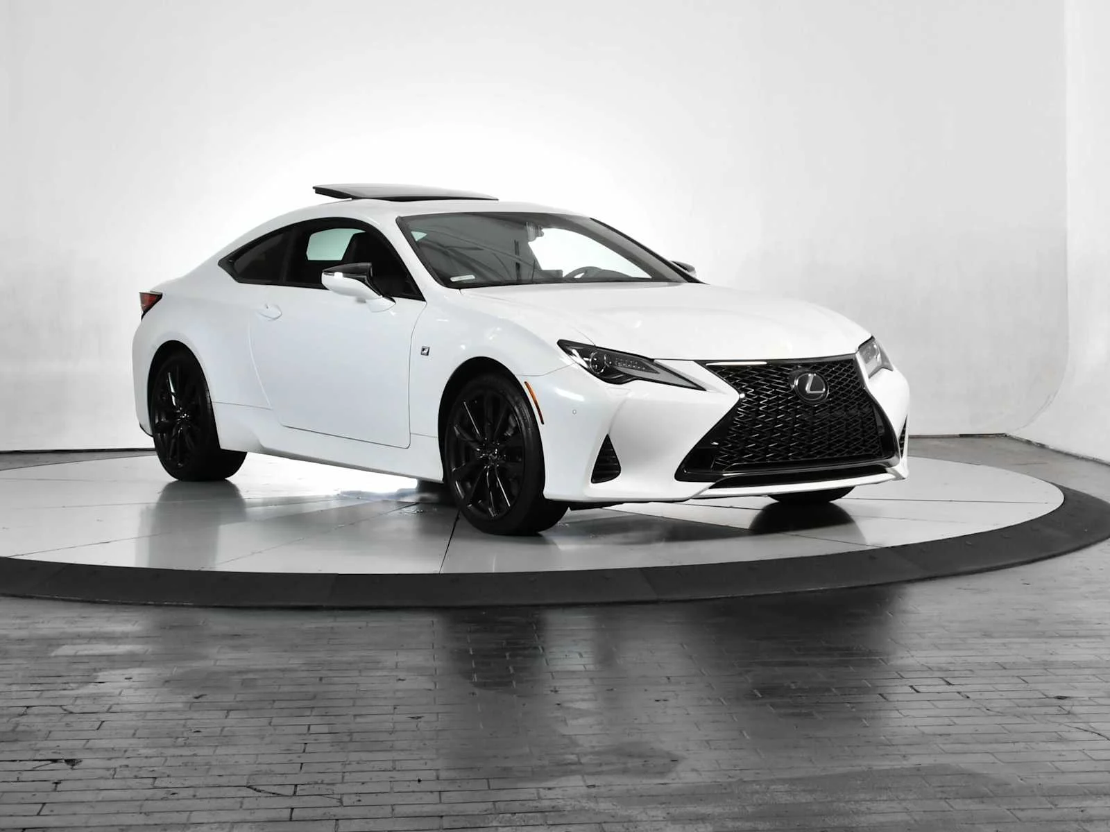 Used 2024 Ultra White Lexus F SPORT image 9