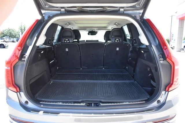 Used 2018 Gray Volvo T6 Inscription image 16