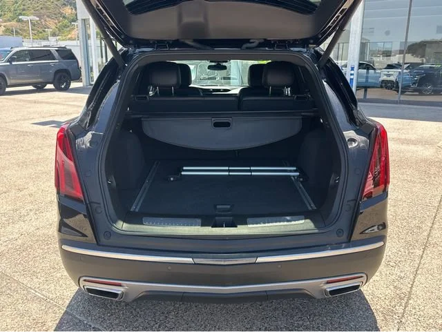 Used 2022 Stellar Black Metallic Cadillac Premium Luxury image 31