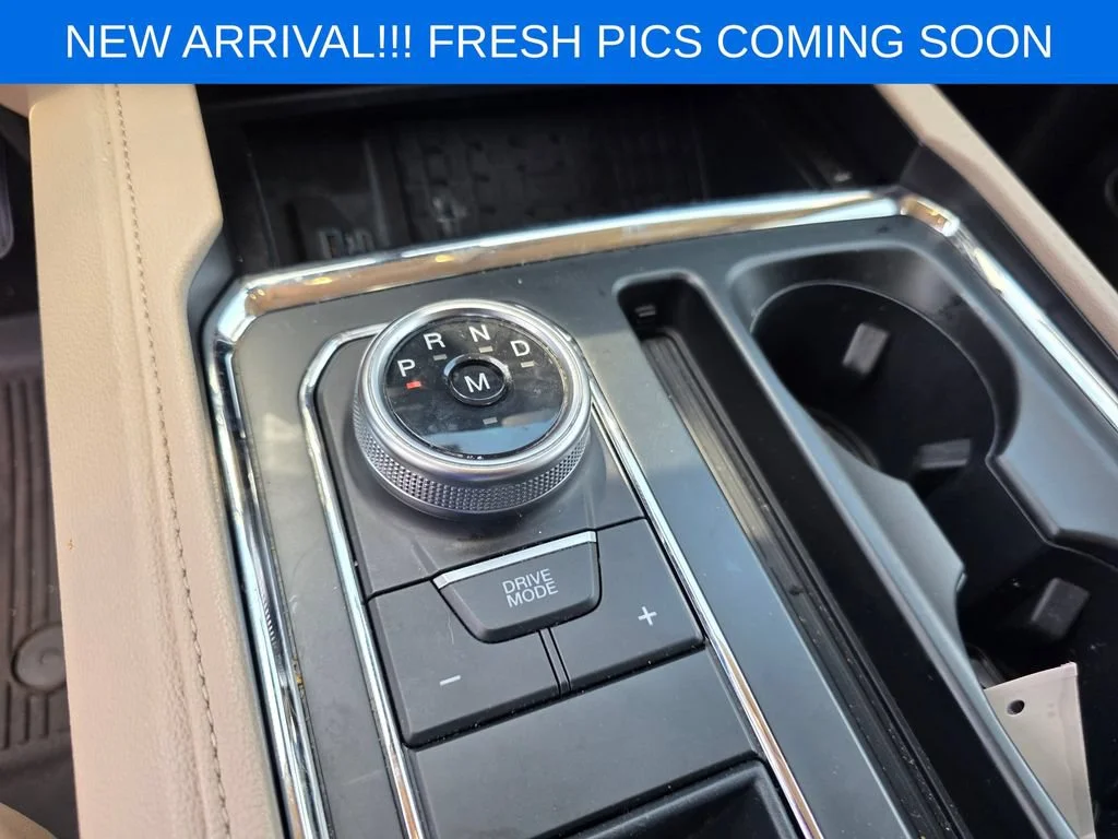 Used 2023 Gray Ford XLT image 11