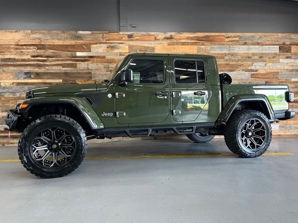Used 2021 Green Clearcoat Jeep Overland image 20