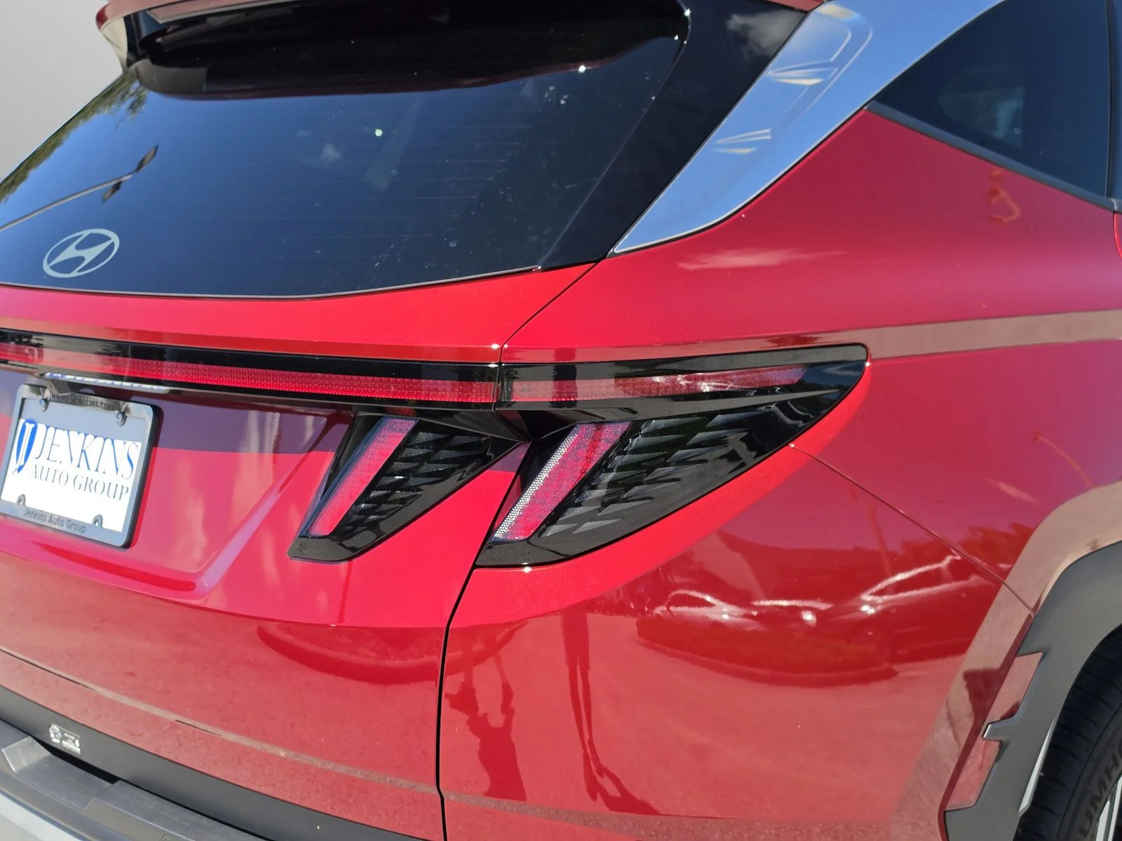 Used 2025 Red Hyundai Limited image 40