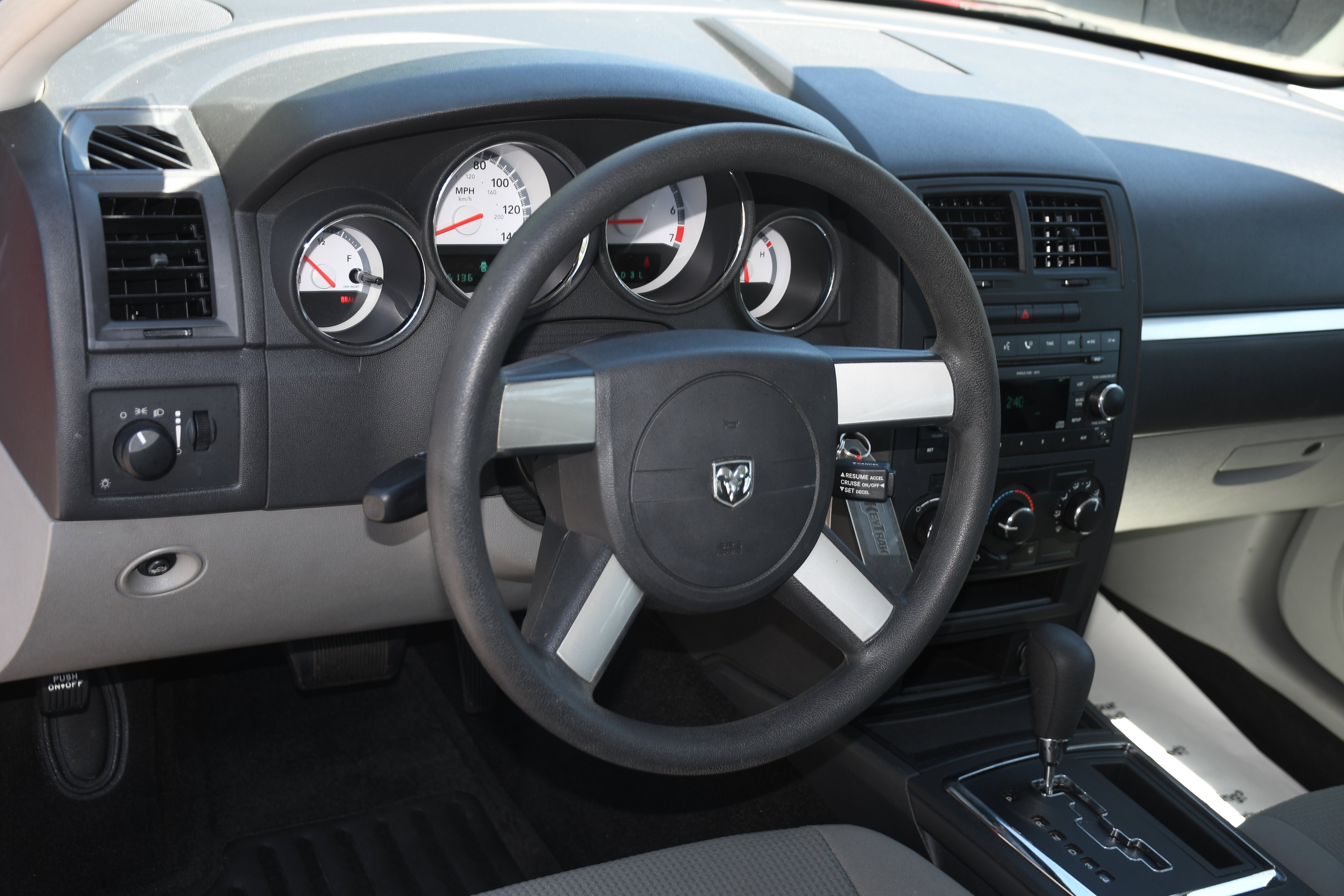 Used 2008 Red Dodge SE image 7